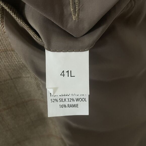 Jos. A. Bank 41L Brown Check Silk / Wool / Ramie 2-Button Dual-Vent Sports Coat - Picture 9 of 10